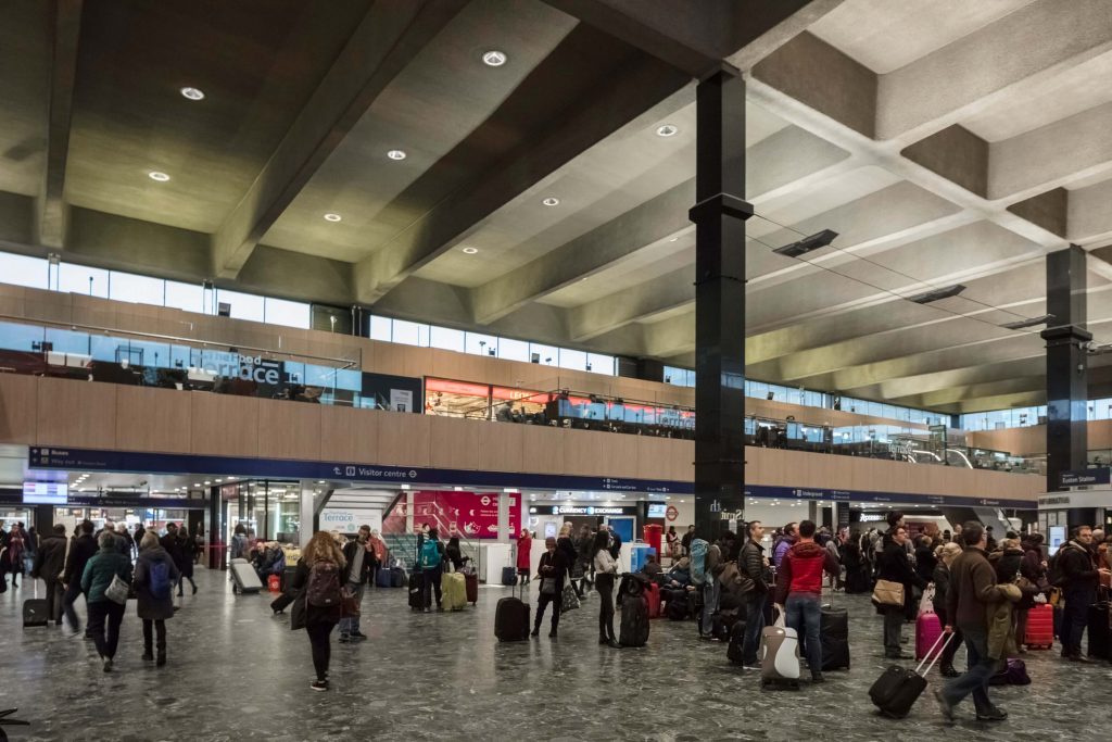 London Euston - Facilities, Shops and Parking Information