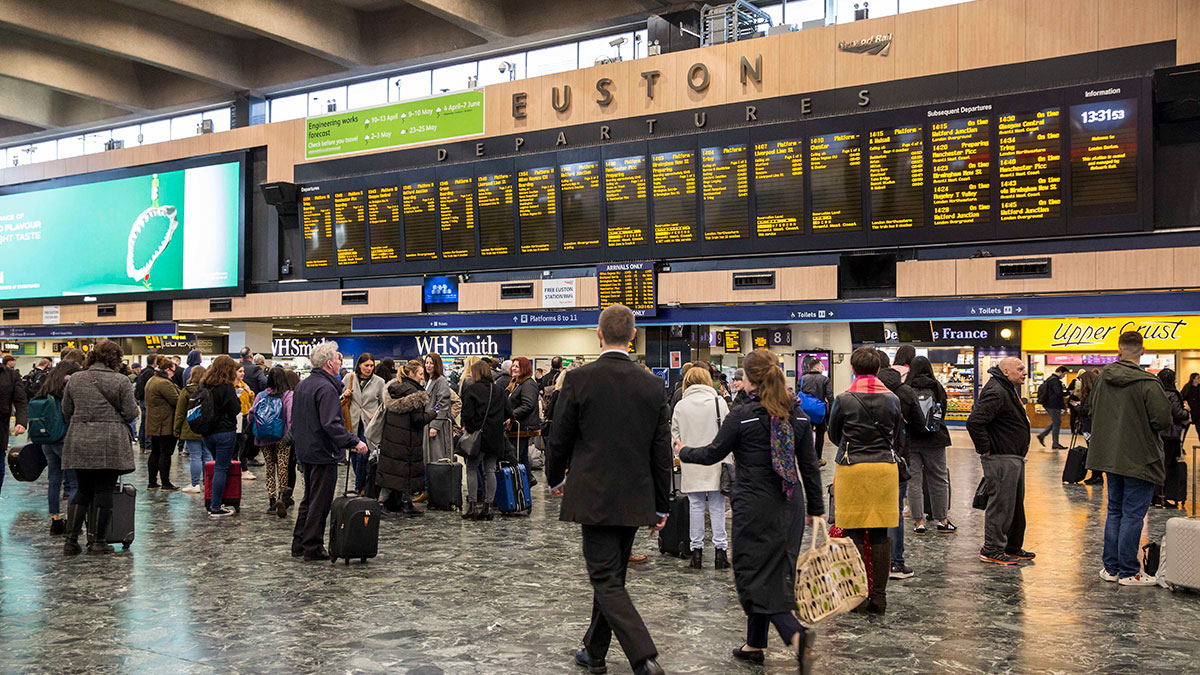 London Euston - Facilities, Shops and Parking Information