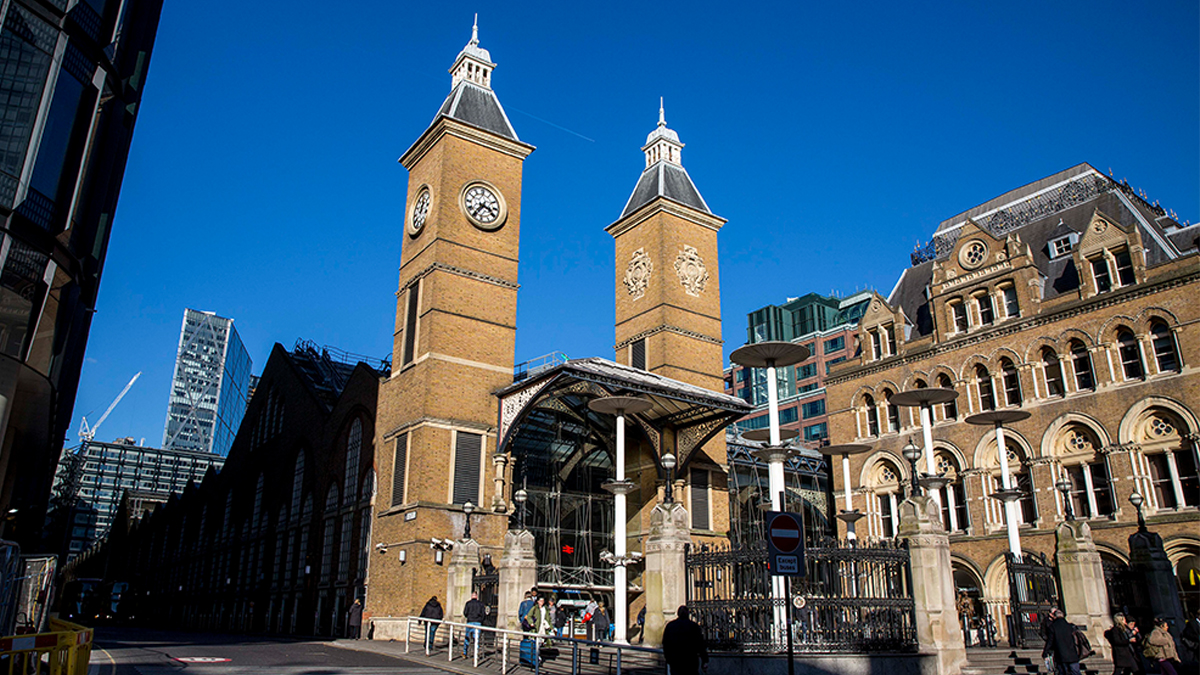 Improving London Liverpool Street this Christmas